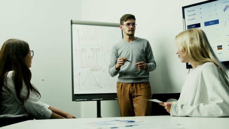 Débouchés en marketing : les 10 métiers les mieux payés