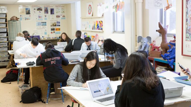 Combien coûte une année d’études en école d’art en France ?