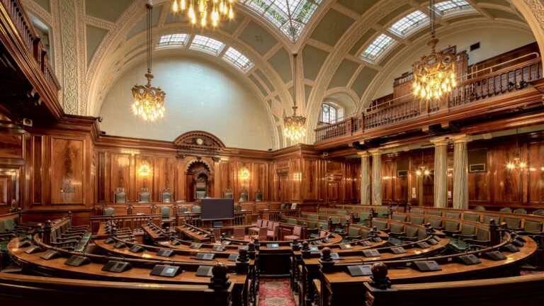 Comment devenir membre du conseil municipal : étapes clés pour 2026 ?