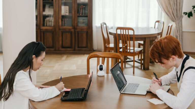 DUT en alternance : le nouveau BUT est-il fait pour vous ?
